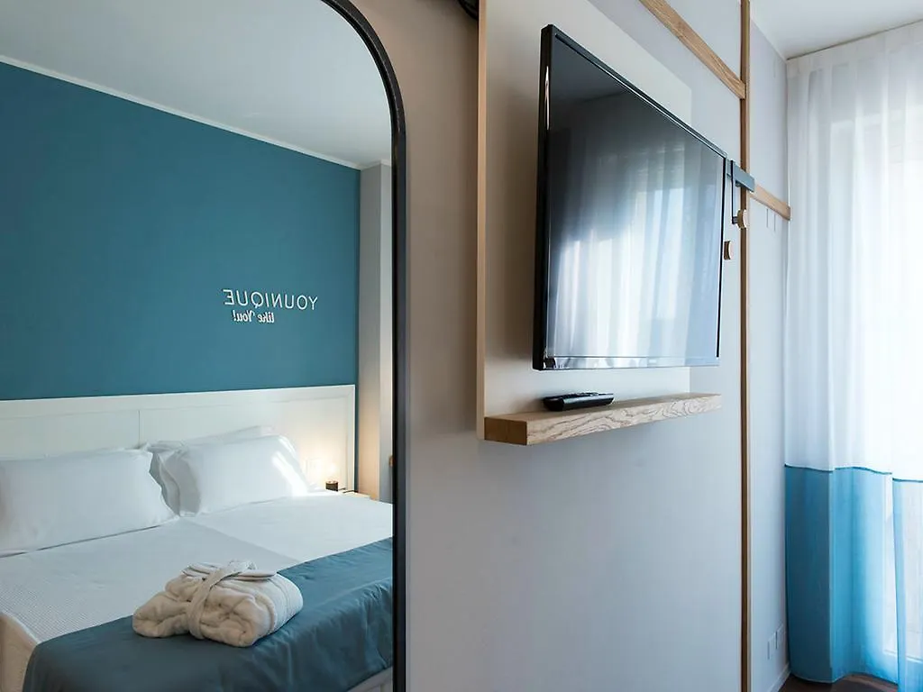 BeYou Hotel Polo Riccione 3*,  Italien